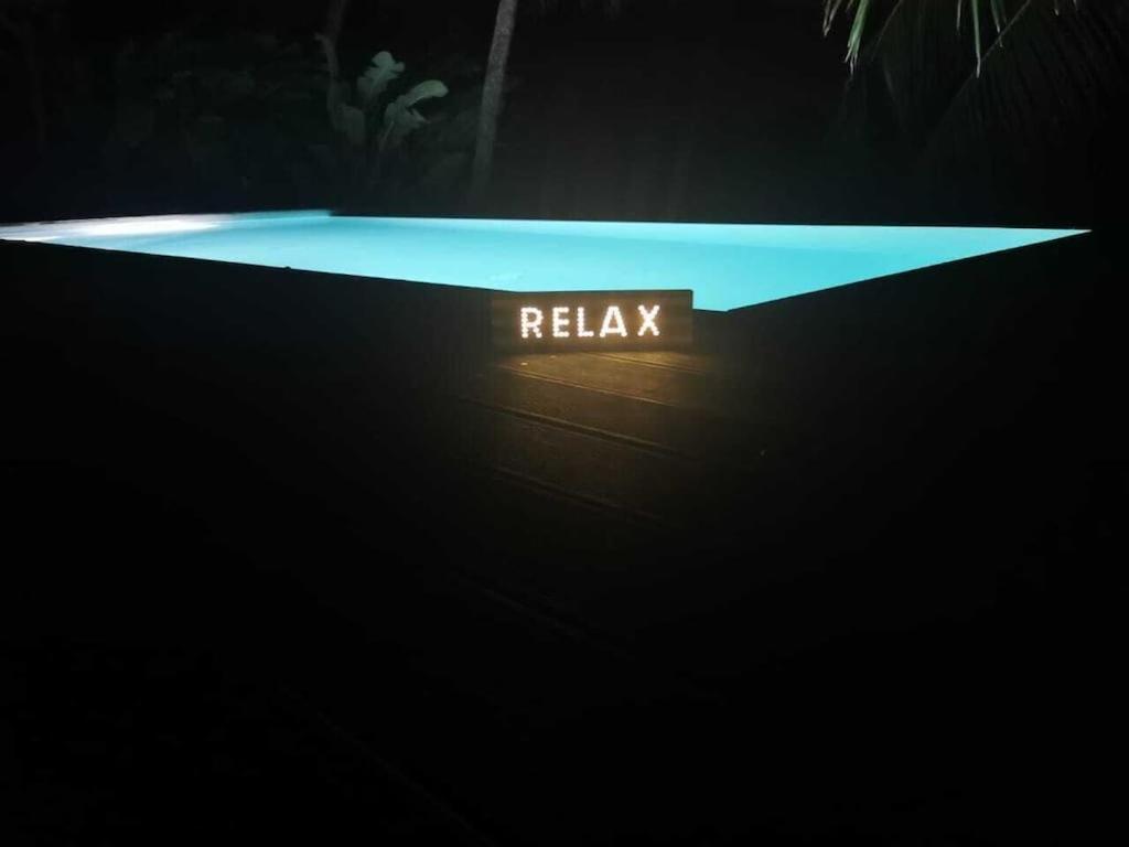 Confortable T1 Le Gosier, Wi-Fi, Piscine Dans Gite 르 고지에 외부 사진
